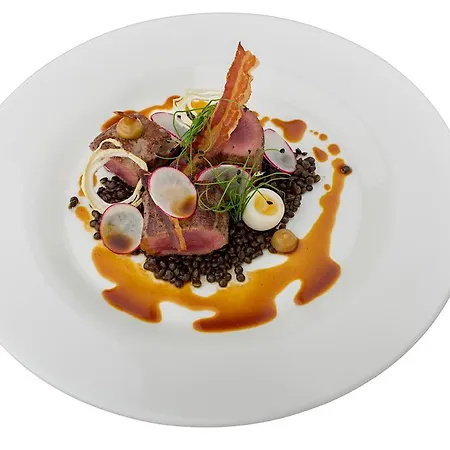 Restaurant & Design Noem Arch Hotel 4*