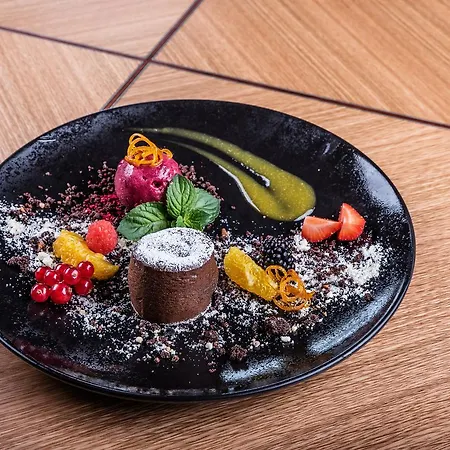 Hotel Restaurant & Design Noem Arch