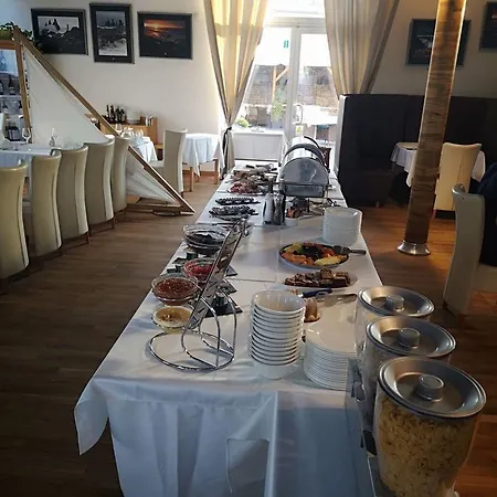 Restaurant & Design Noem Arch Hotel