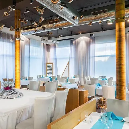 Restaurant & Design Noem Arch 4*