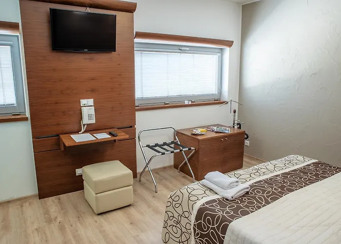 Hotell Restaurant & Design Noem Arch 4*