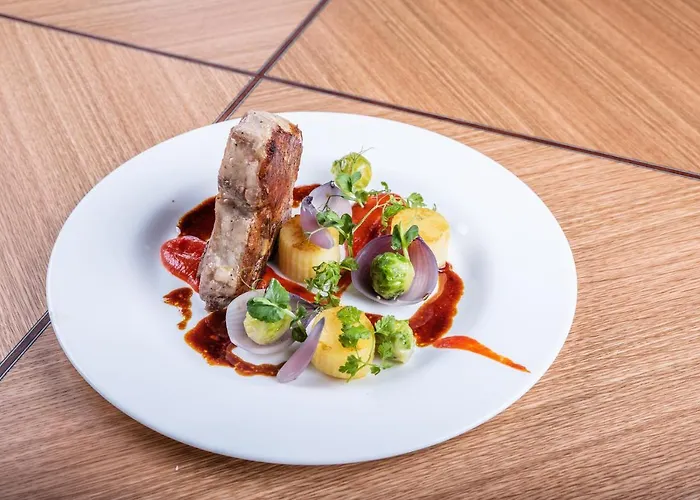 Restaurant & Design Noem Arch Hotell