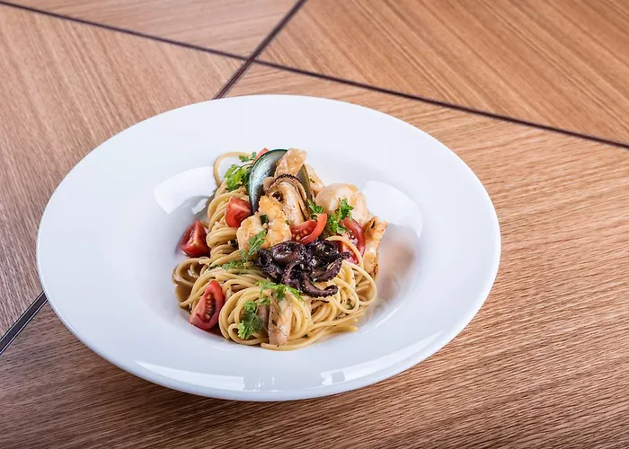 Hotell Restaurant & Design Noem Arch 4*