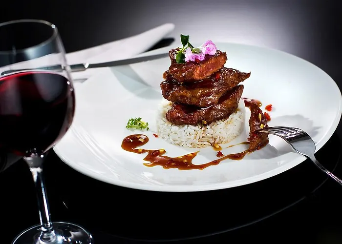 Restaurant & Design Noem Arch Hotell 4*